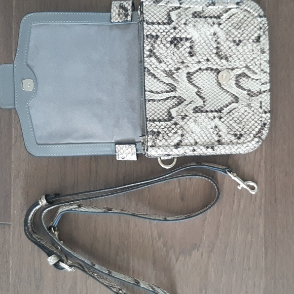 Vince Camuto Genuine Leather Crossbody bag - Picture 4 of 7